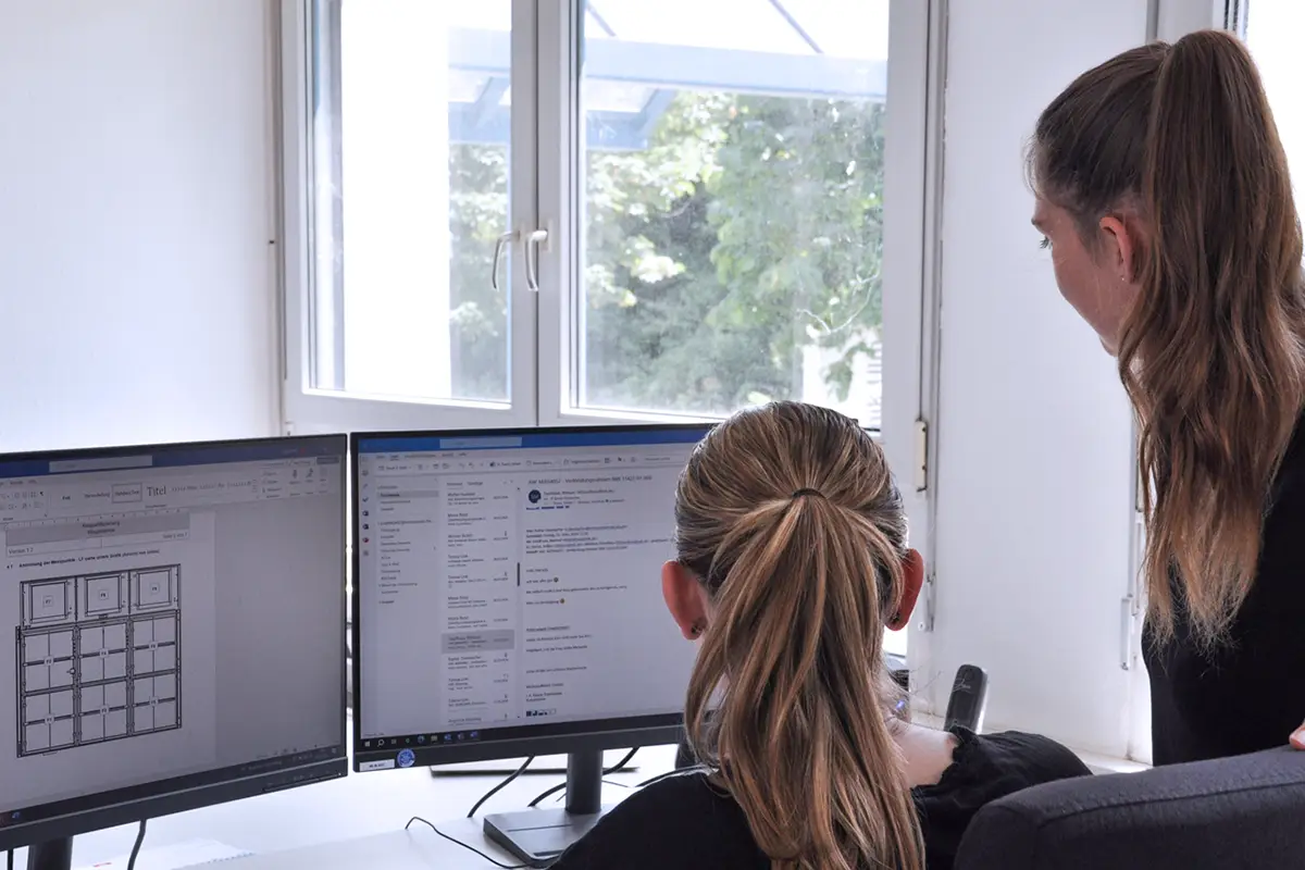 Kauffrau und Kaufmann bei Reinraumtechnik Ulm